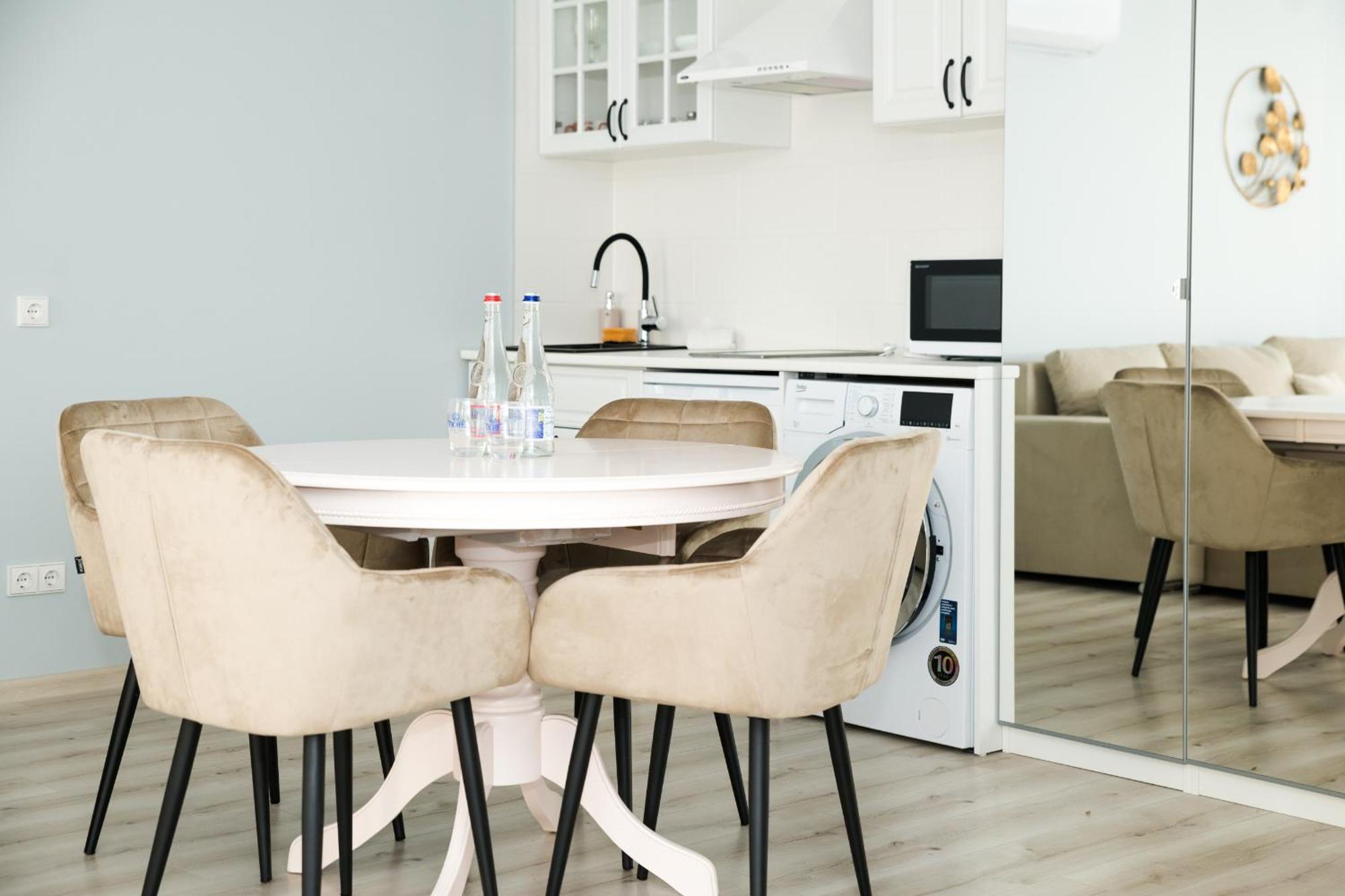Dharma Stay Apartamentai Telsiai Bagian luar foto