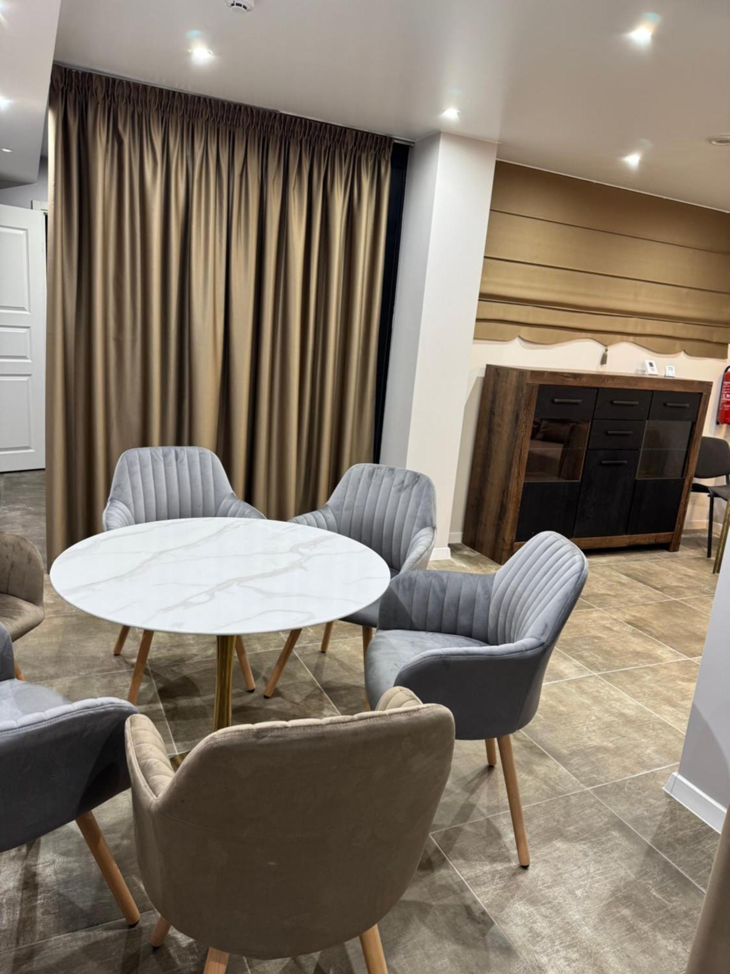 Dharma Stay Apartamentai Telsiai Bagian luar foto